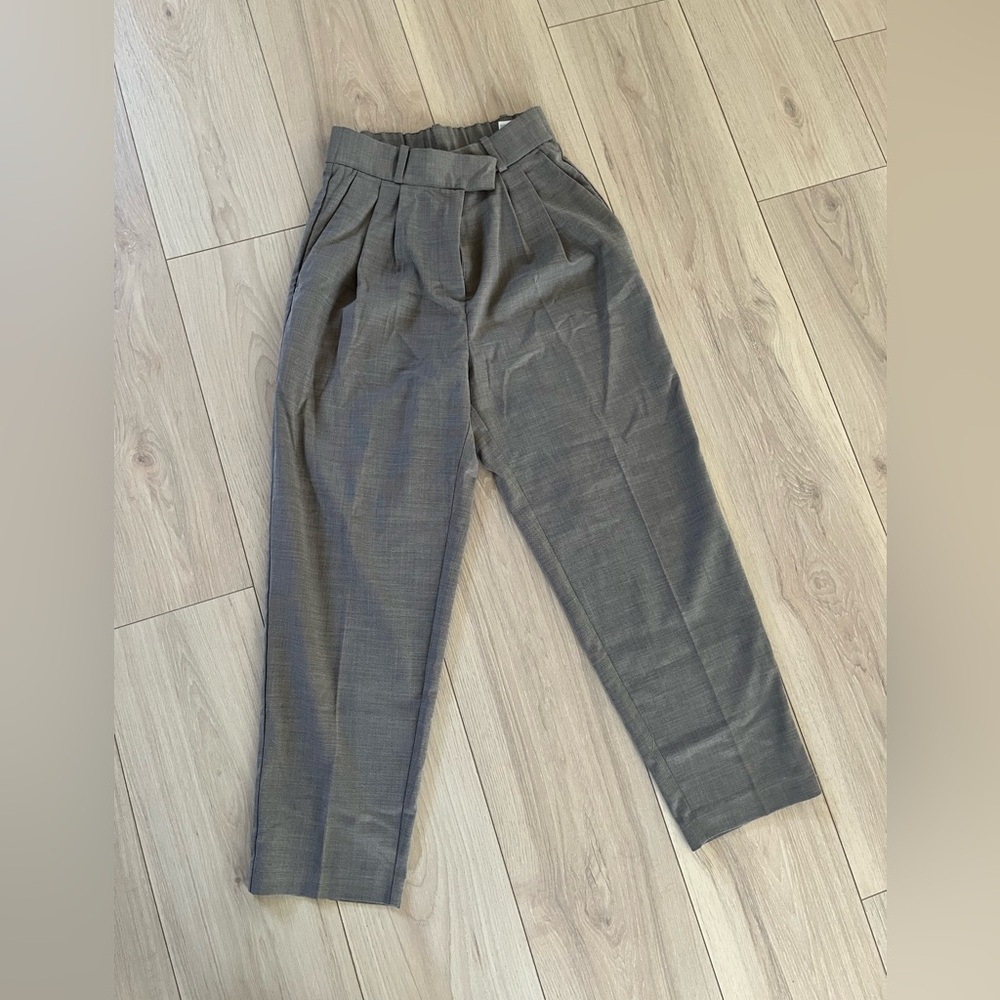 H&m pants in size 4